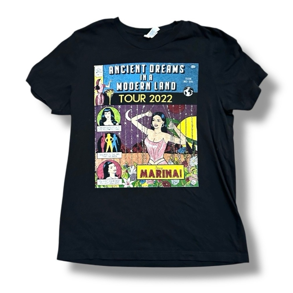 Marina Ancient Dreams in a Modern Land Tour 2022 Comic Black T-shirt Size Large